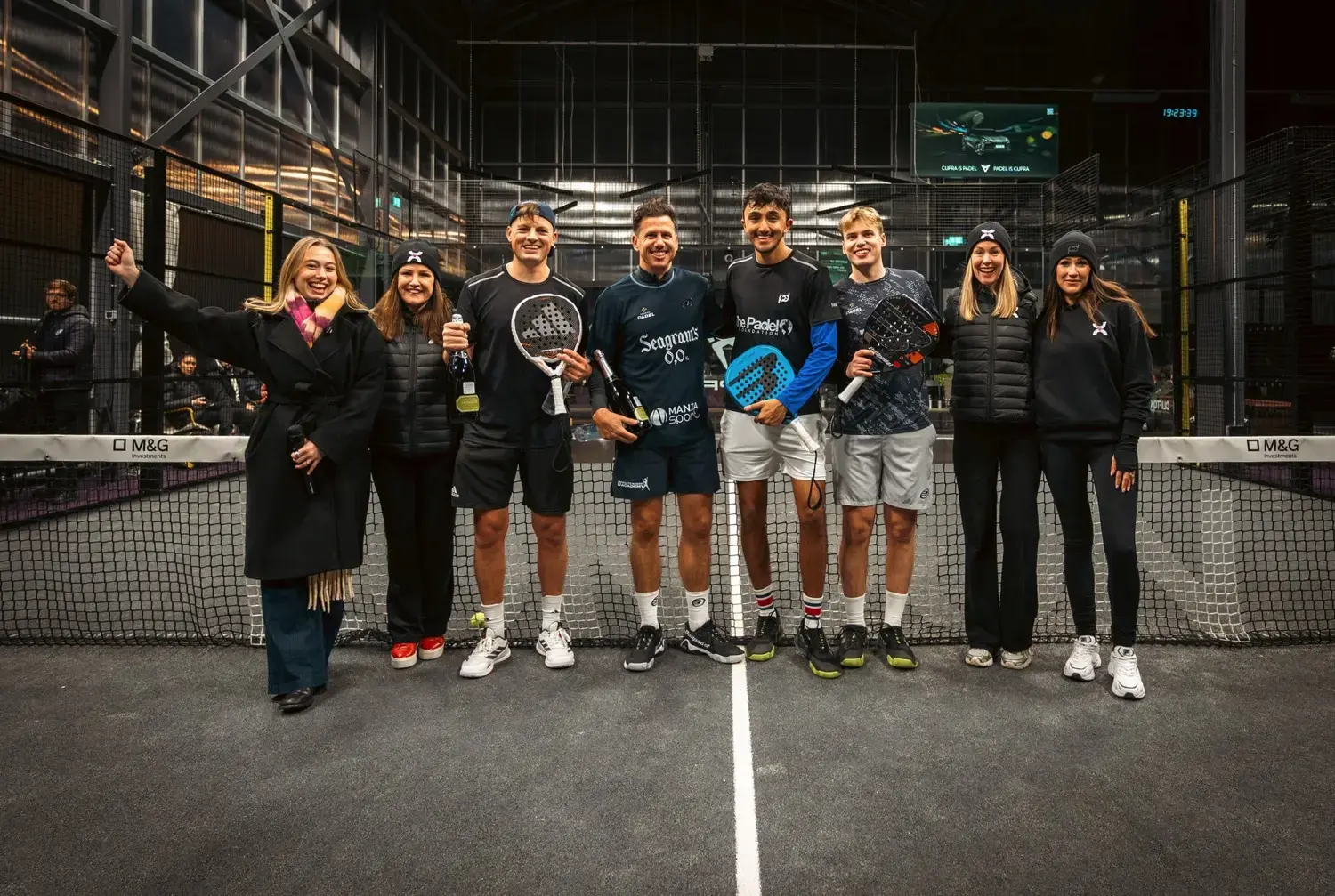 Paquito Navarro debuta en Londres en un evento histórico de Padel Travel X