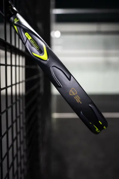 adidas Arrow_Hit Carbon
