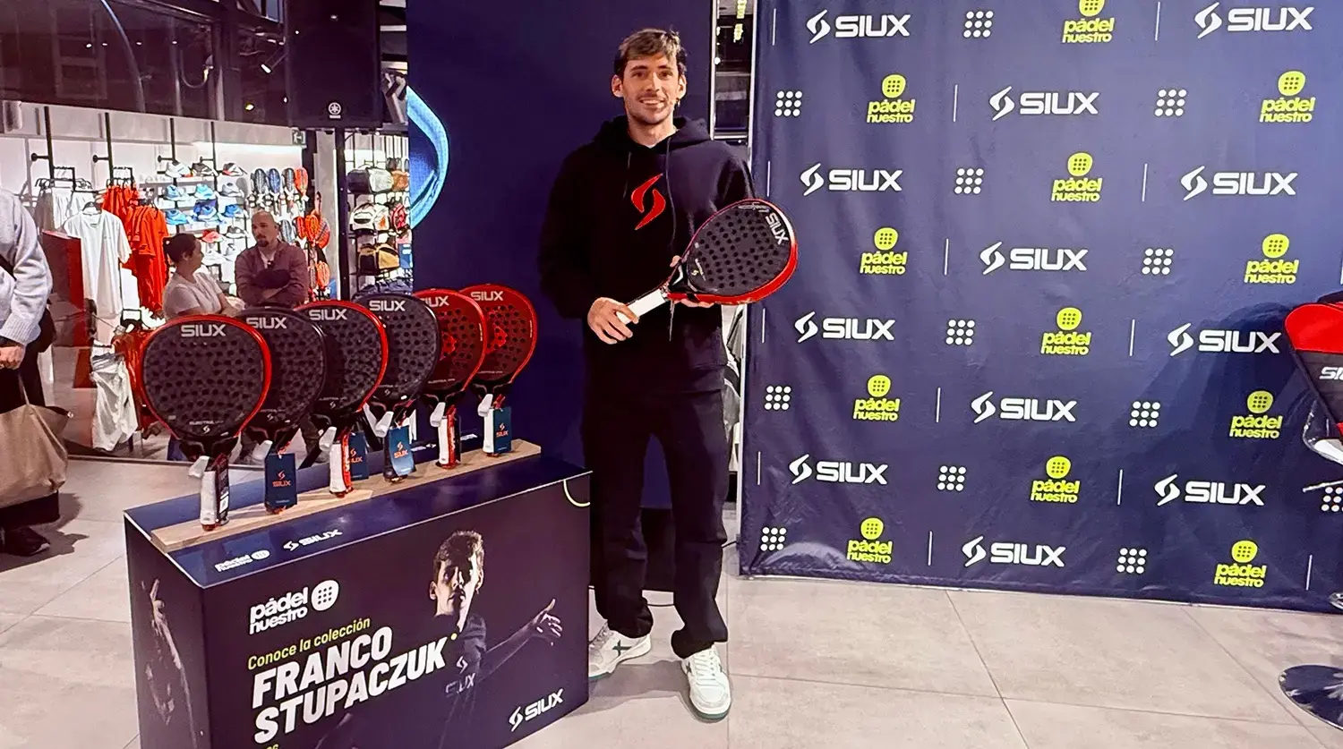 Siux renueva a Franco Stupaczuk hasta 2029 y refuerza su apuesta por la saga Electra