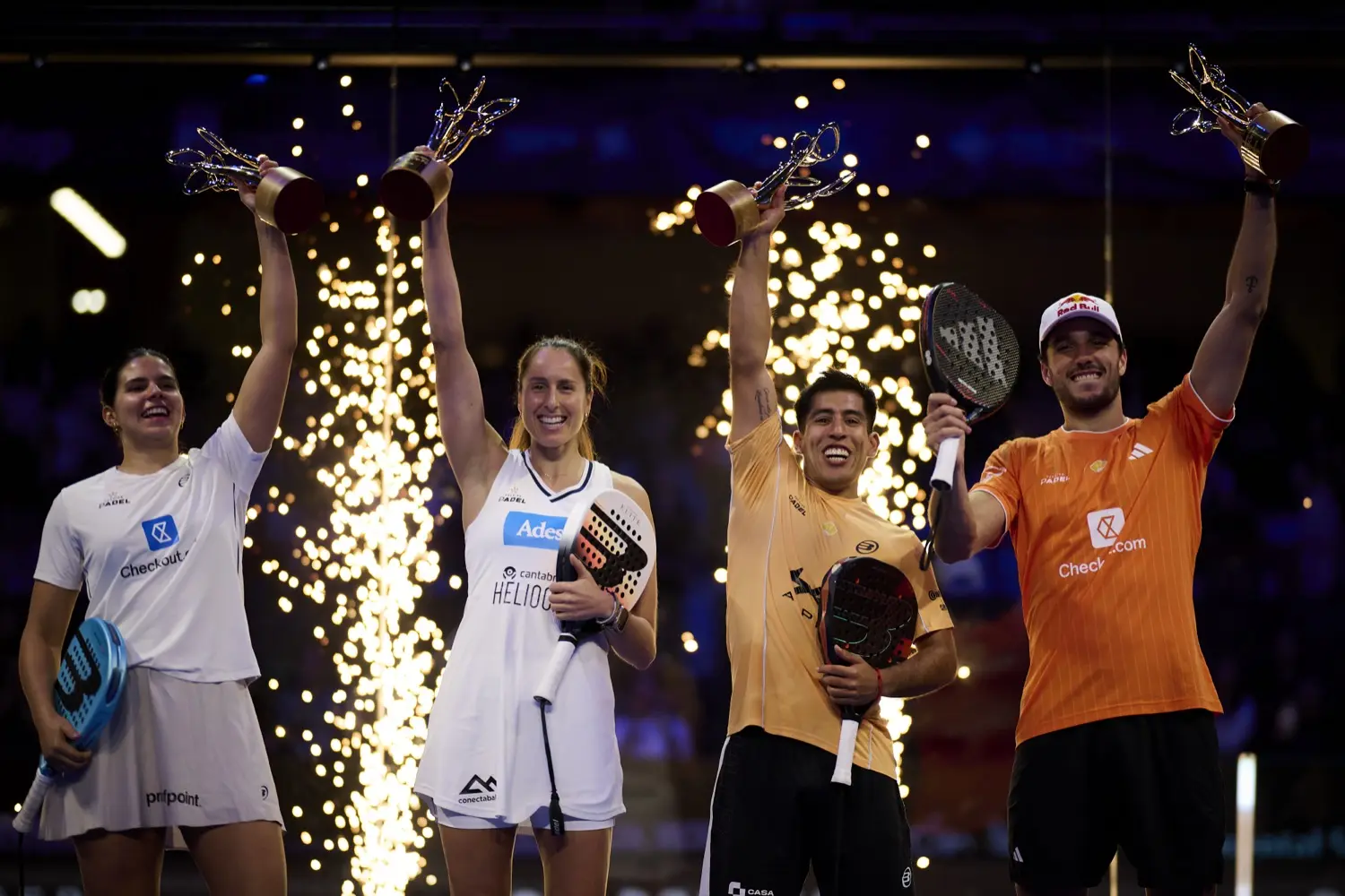 Delfi-Gemma y Chingalán se toman la revancha en el Premier Padel Gijón P2