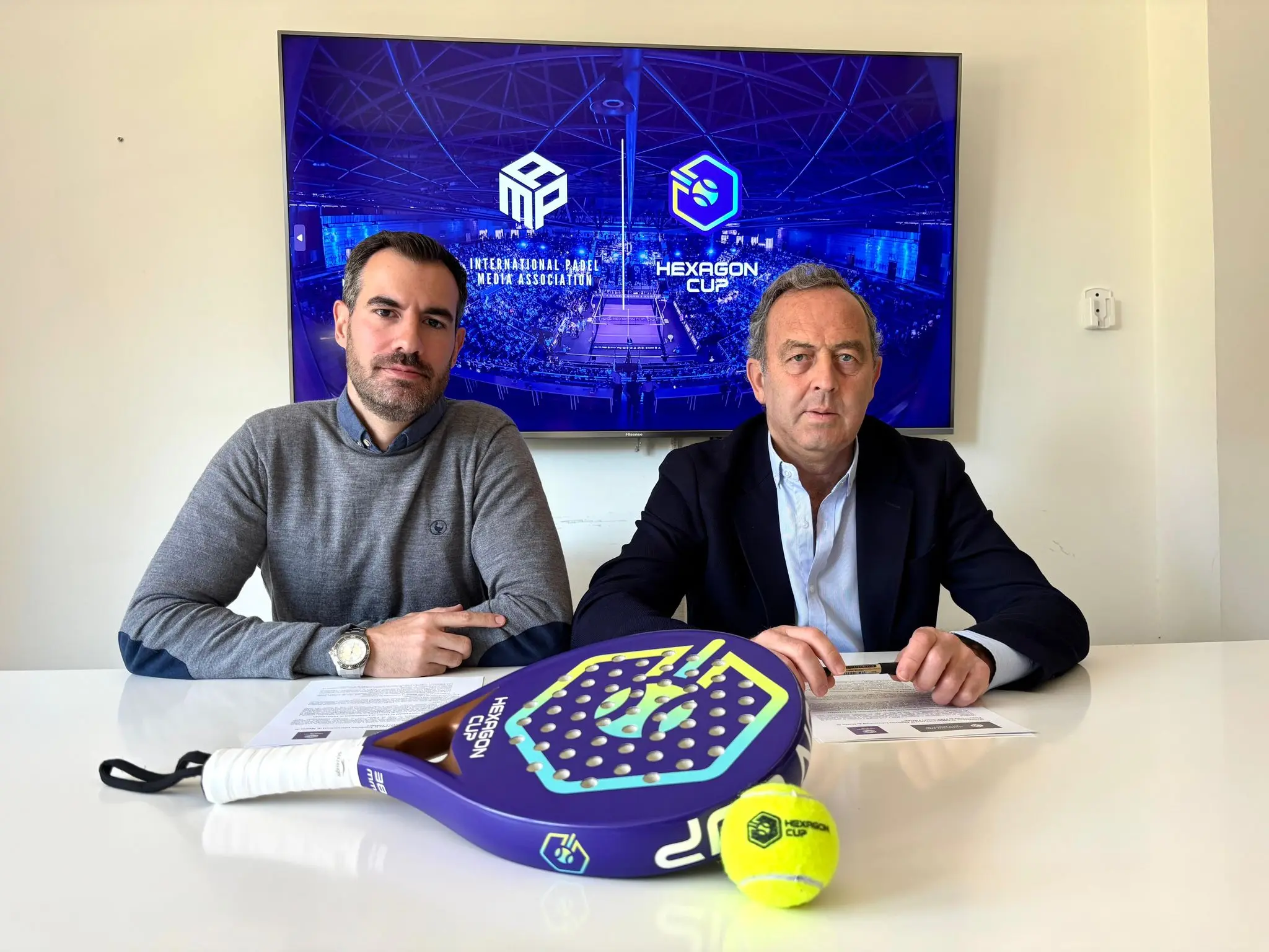 IPMA y Hexagon Cup en la firma del acuerdo