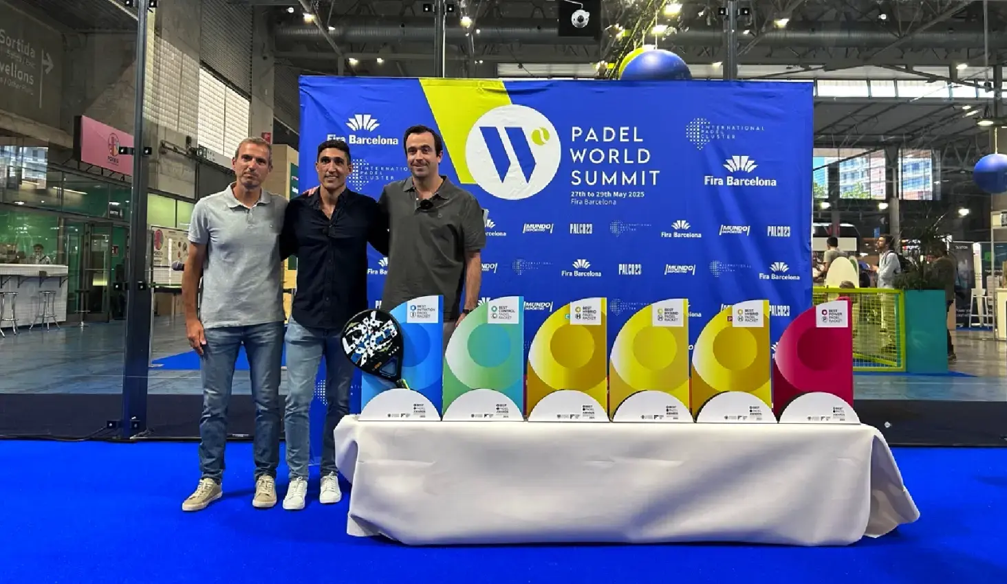 La LÕK Be Flow, elegida mejor pala de iniciación de 2025 en el World Padel Summit