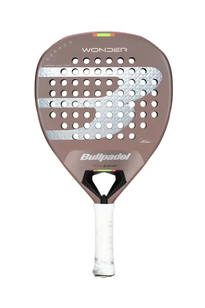 Bullpadel Wonder 2026 - Claudia Fernández
